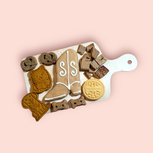 Howdy Paw-tner Cowboy Boot Charpoocherie Board